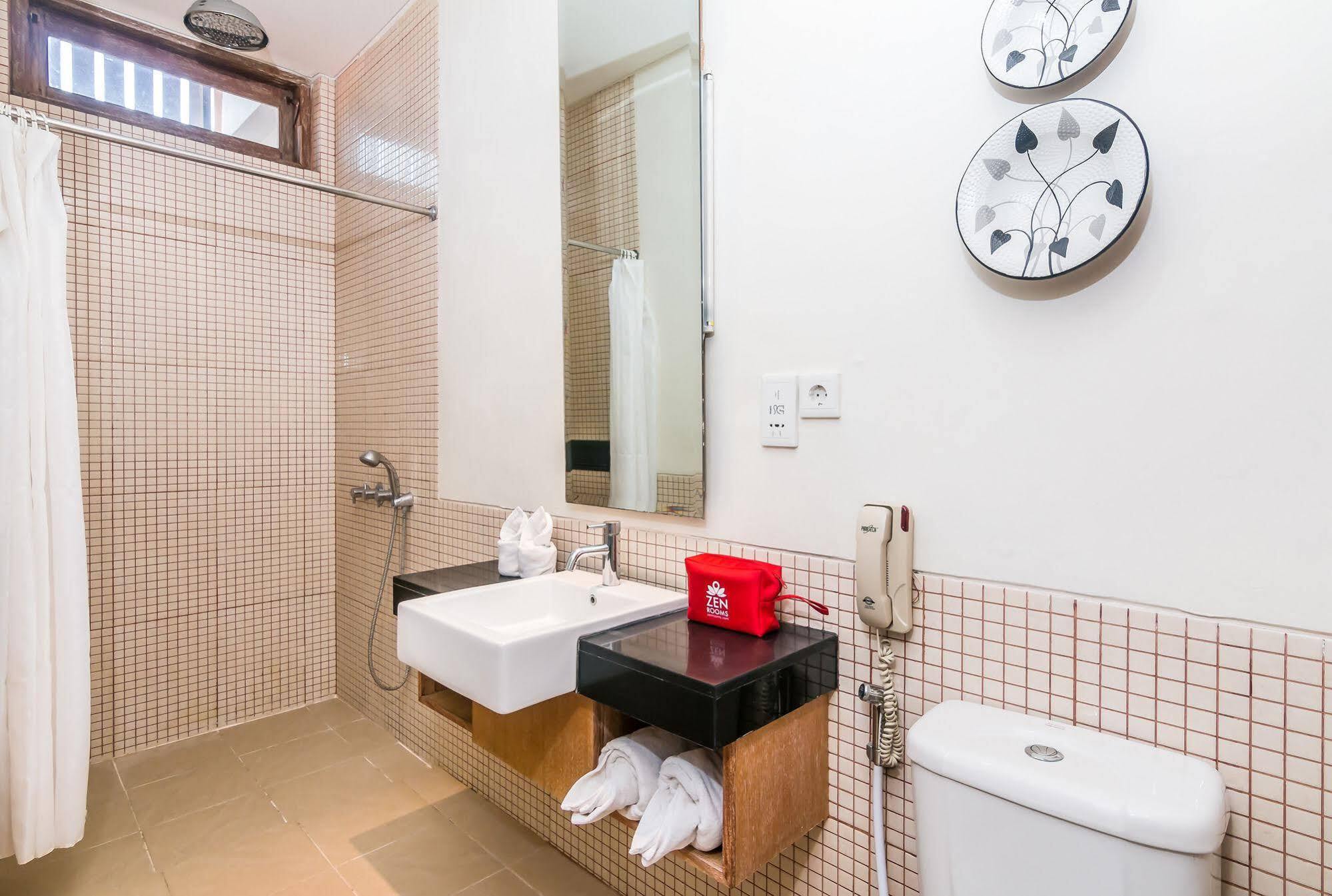 Zen Rooms Badung Nyangnyang Sari Kuta Lombok Dış mekan fotoğraf